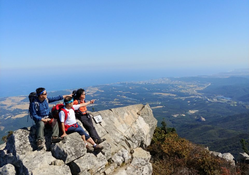 [미시령 신선봉] 백두대간 종주길의 마지막 구간(진부령~미시령)의 정점이자 금강산 1만 2000봉 중 제일 남쪽 봉우리