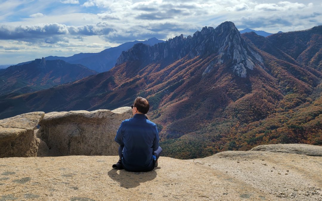 [강원 고성 미시령 아래 성인대 암봉] 높이는 낮아도 울산바위, 미시령옛길, 상봉~신선봉 능선을 한꺼번에 조망하는 환상적인 전망터랍니다